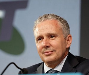 Andrew Penn (CEO)